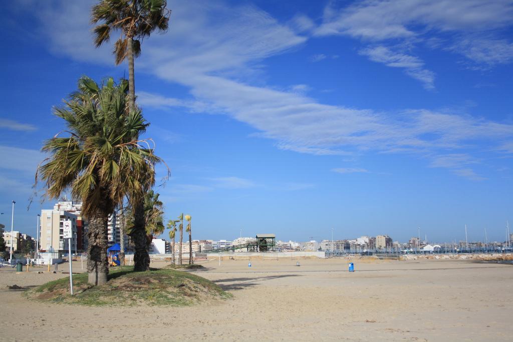 Apartamento Berry Playa Naufragos Torrevieja Exterior foto